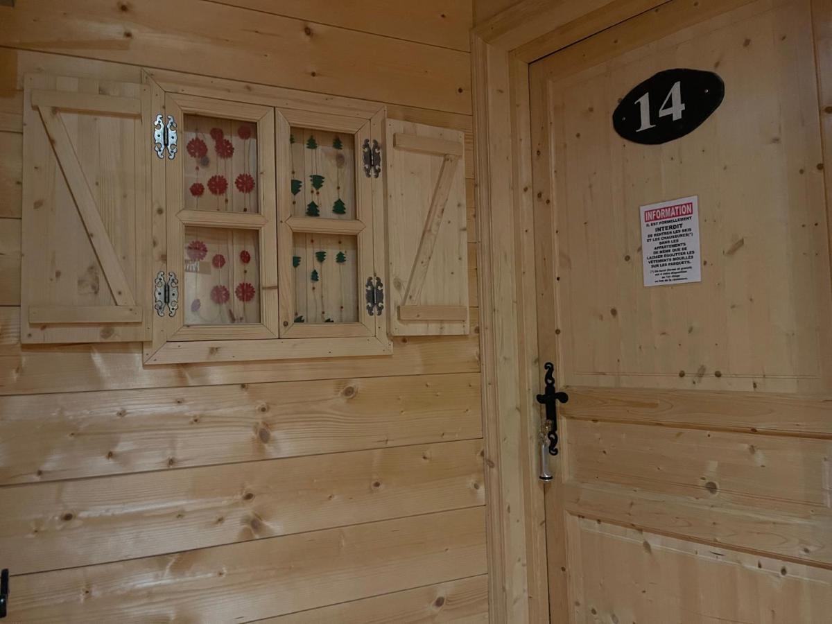 LE SAPORTA- Studios et Appartements meublés de tourisme Le Lioran Exterior foto